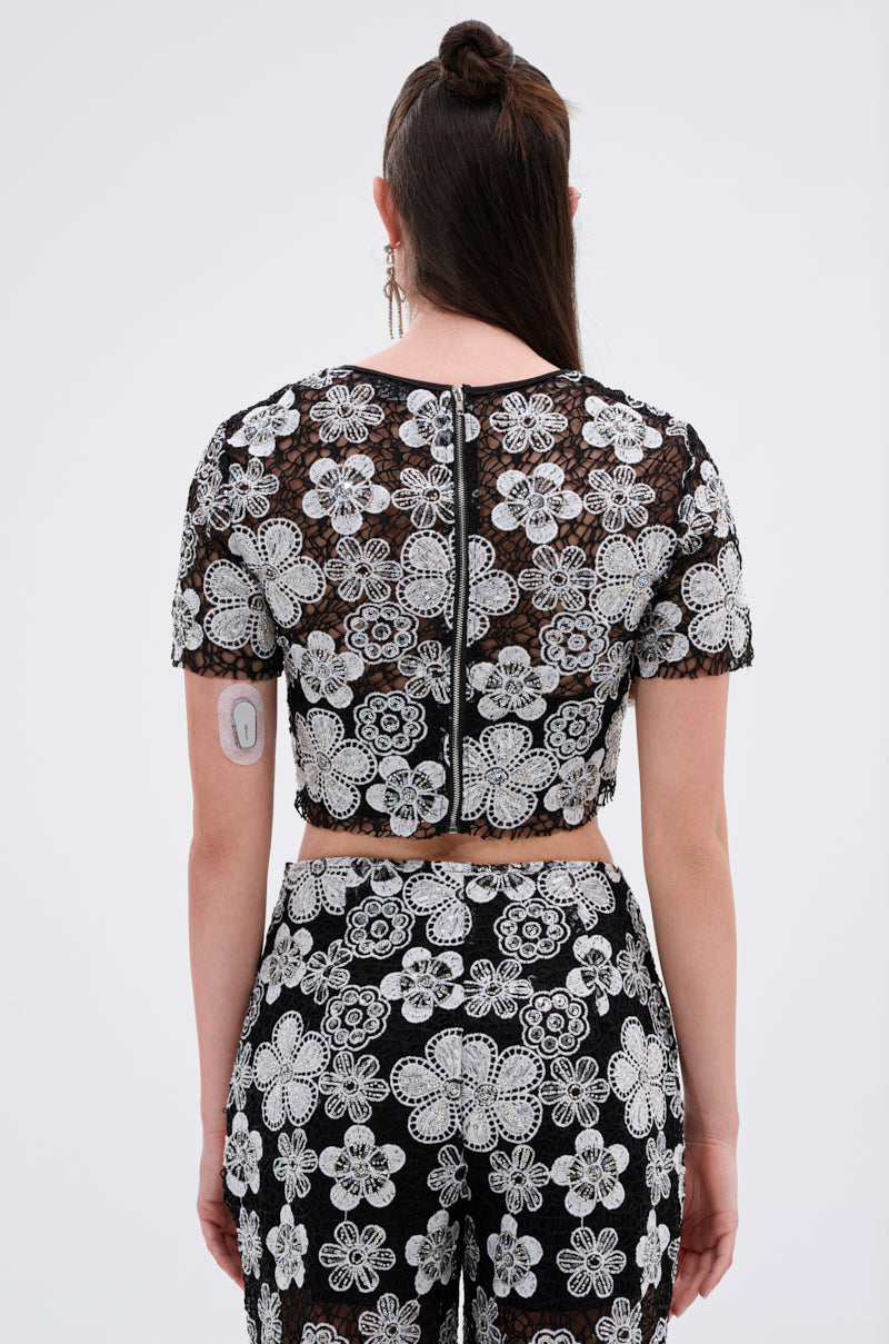 FLORAL SEQUIN MESH SHORT SLEEVE BLOUSE