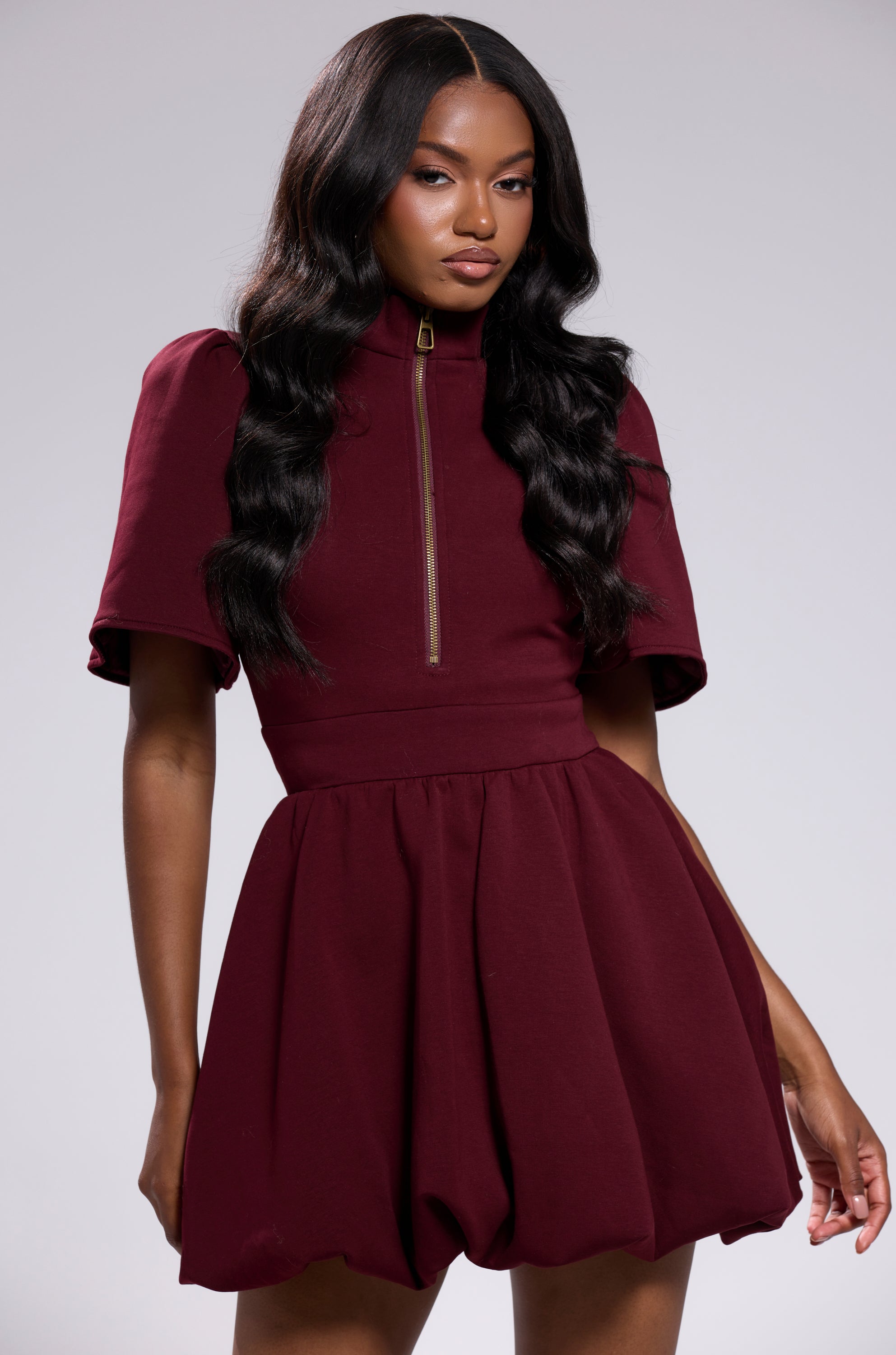 NAME OF THE GAME SHORT SLEEVE ZIPPERED MINI DRESS IN BURGUNDY