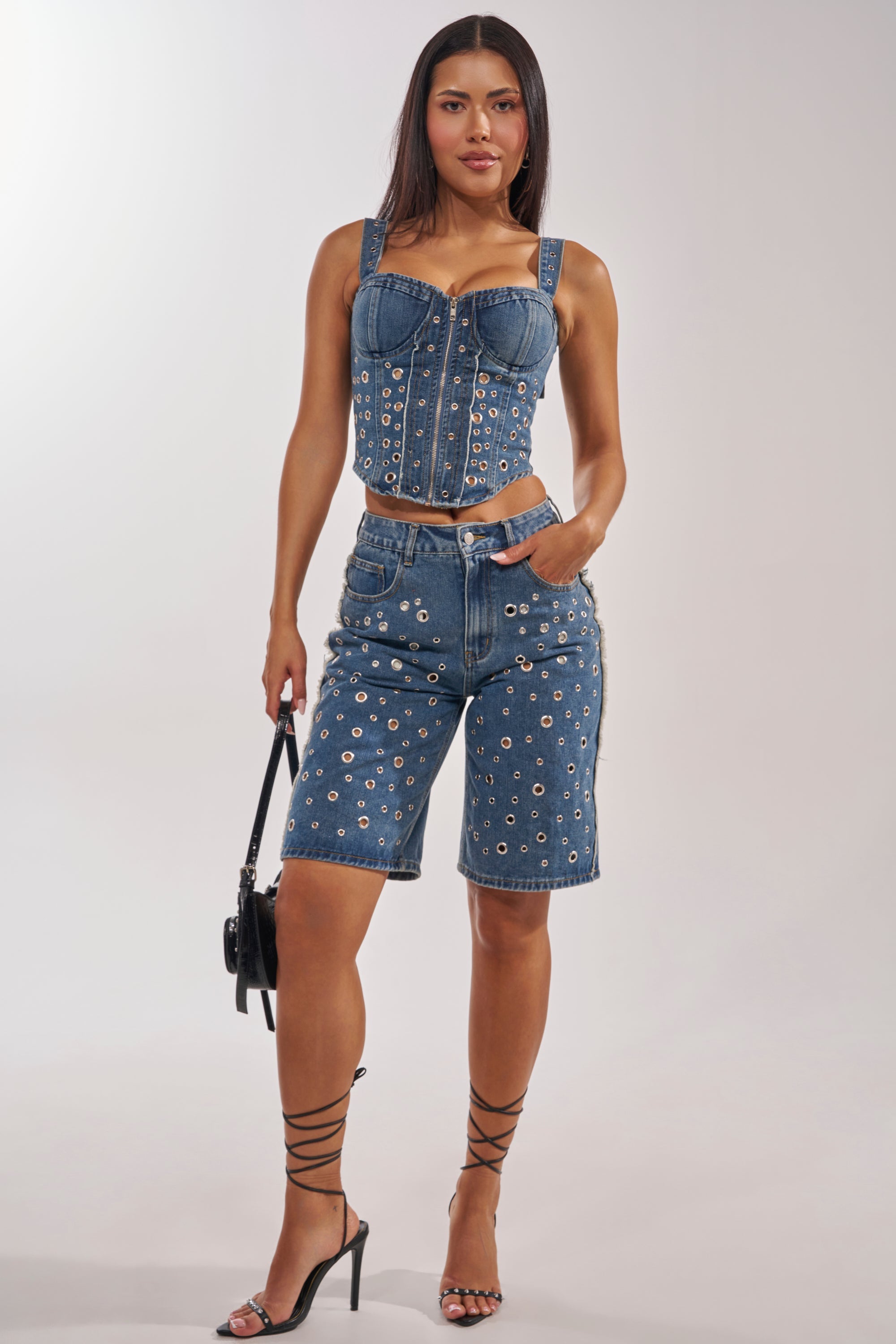 TAYLOR DENIM BERMUDA WITH GROMMET