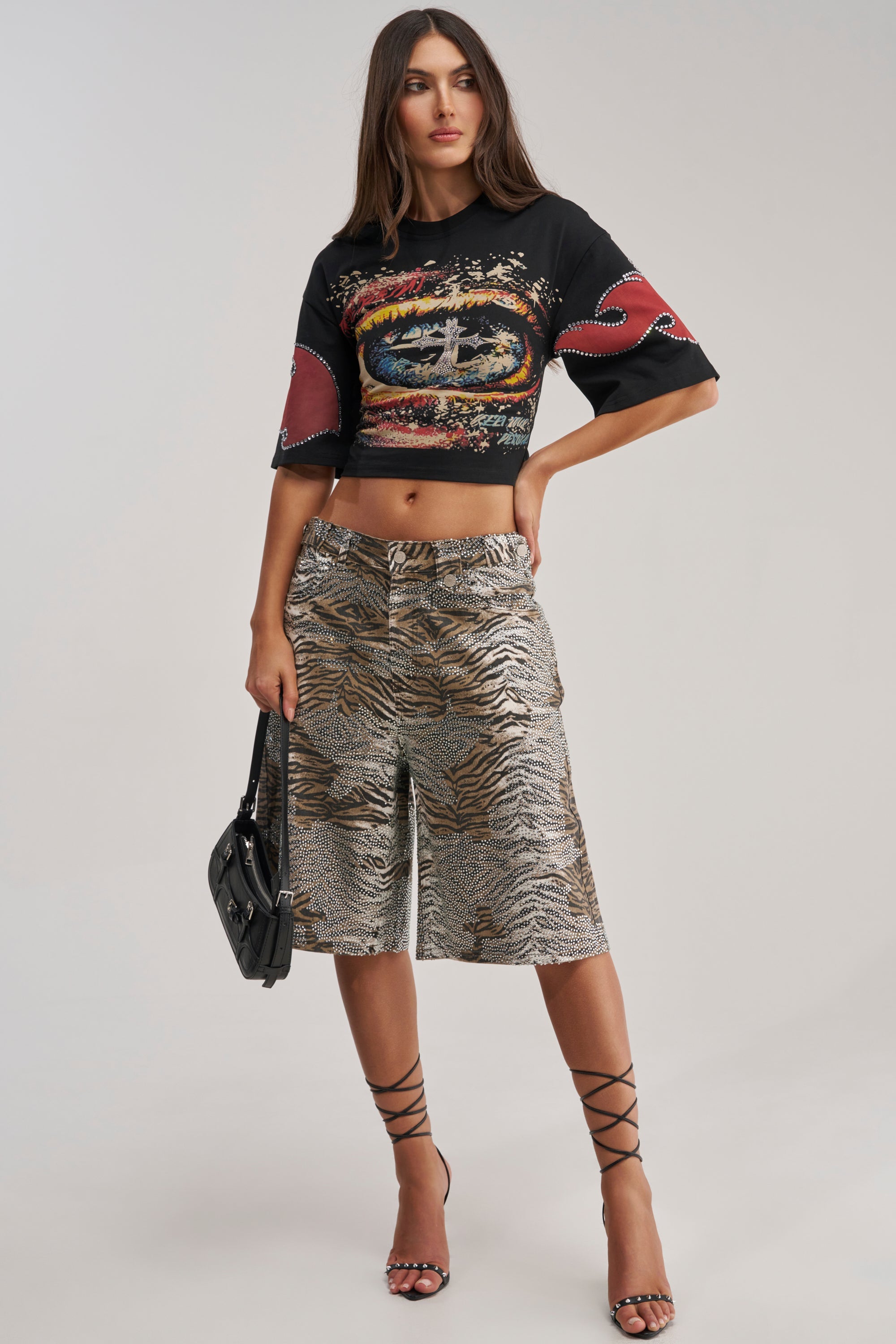 FEELING WILD RHINESTONE ZEBRA BERMUDA SHORT