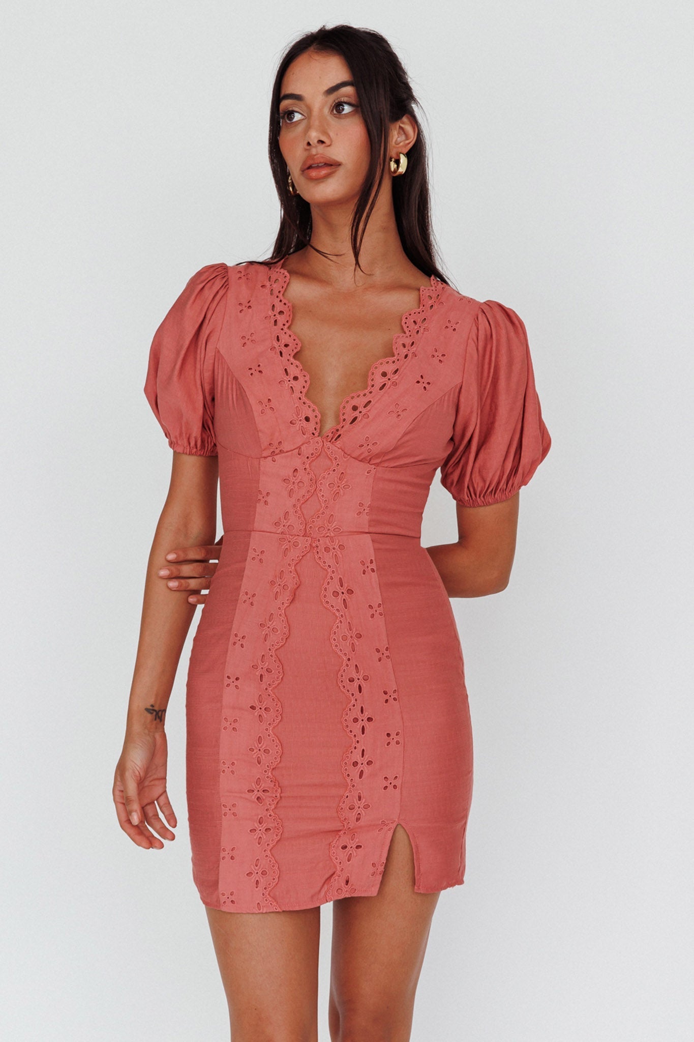 Aylina Scalloped Lace Mini Dress Rose