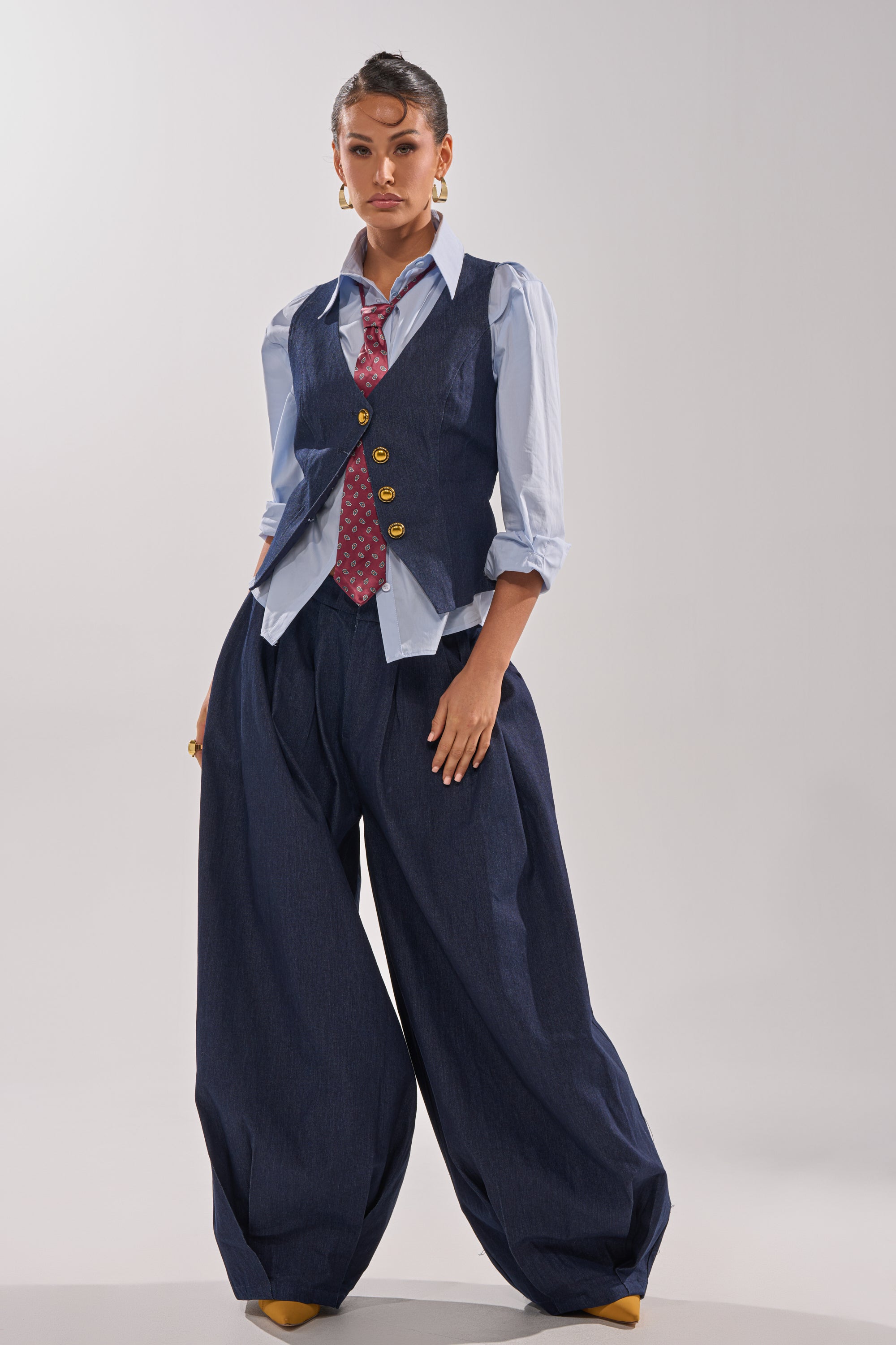 BUSINESS IN THE FRONT TROUSER