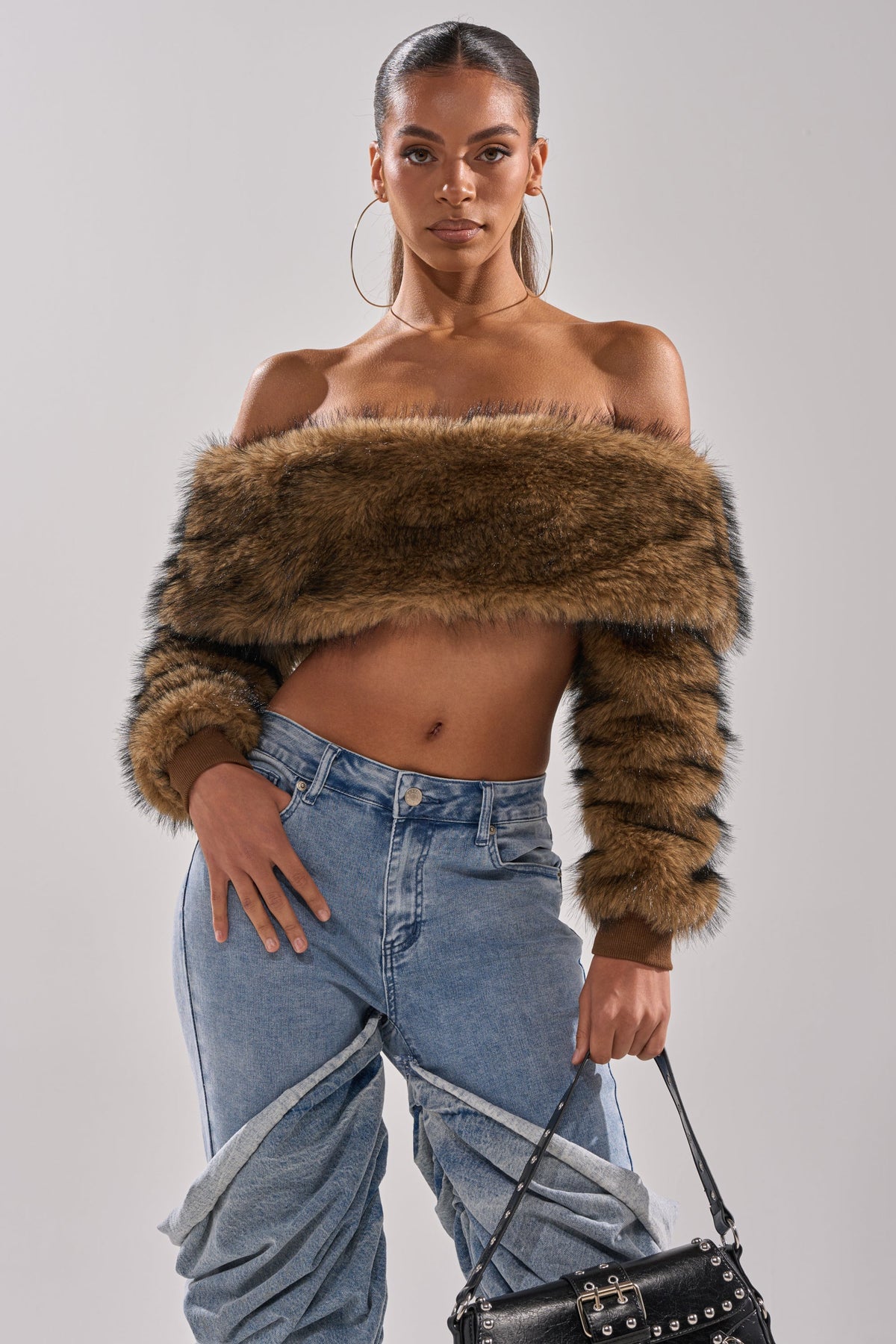 TEDDY BEAR CROPPED LONG SLEEVE TOP
