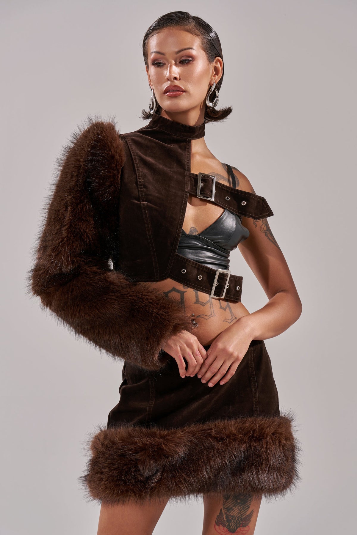 WILD SIDE SINGLE SLEEVE FUR TOP