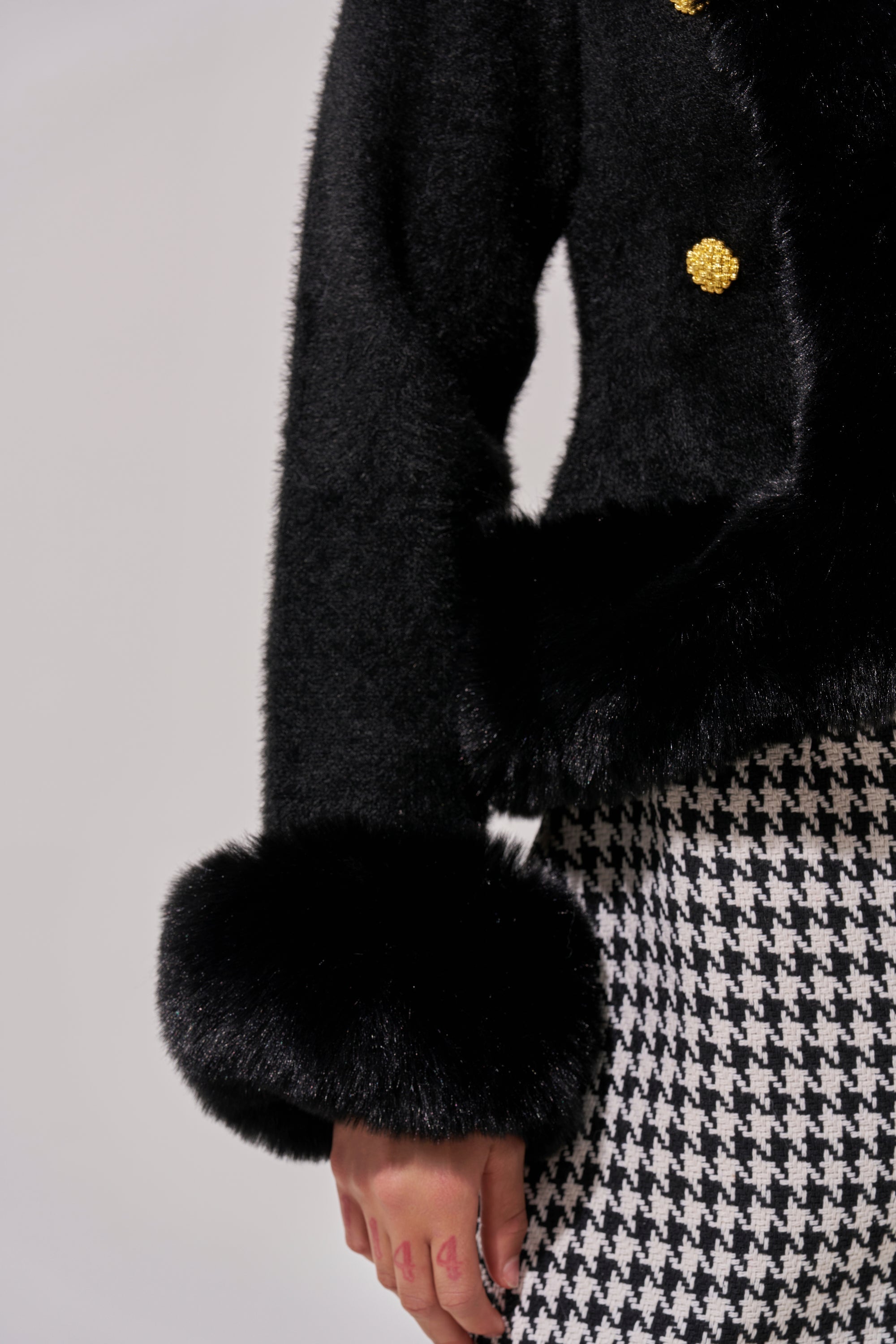 SOFT TOUCH CARDIGAN IN BLACK