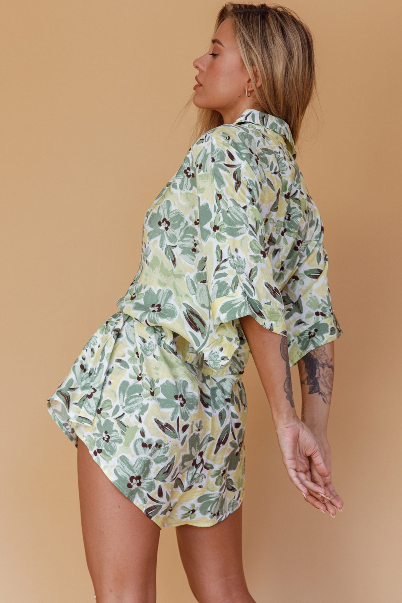 Daytona Beach Button-Up Romper Floral Olive