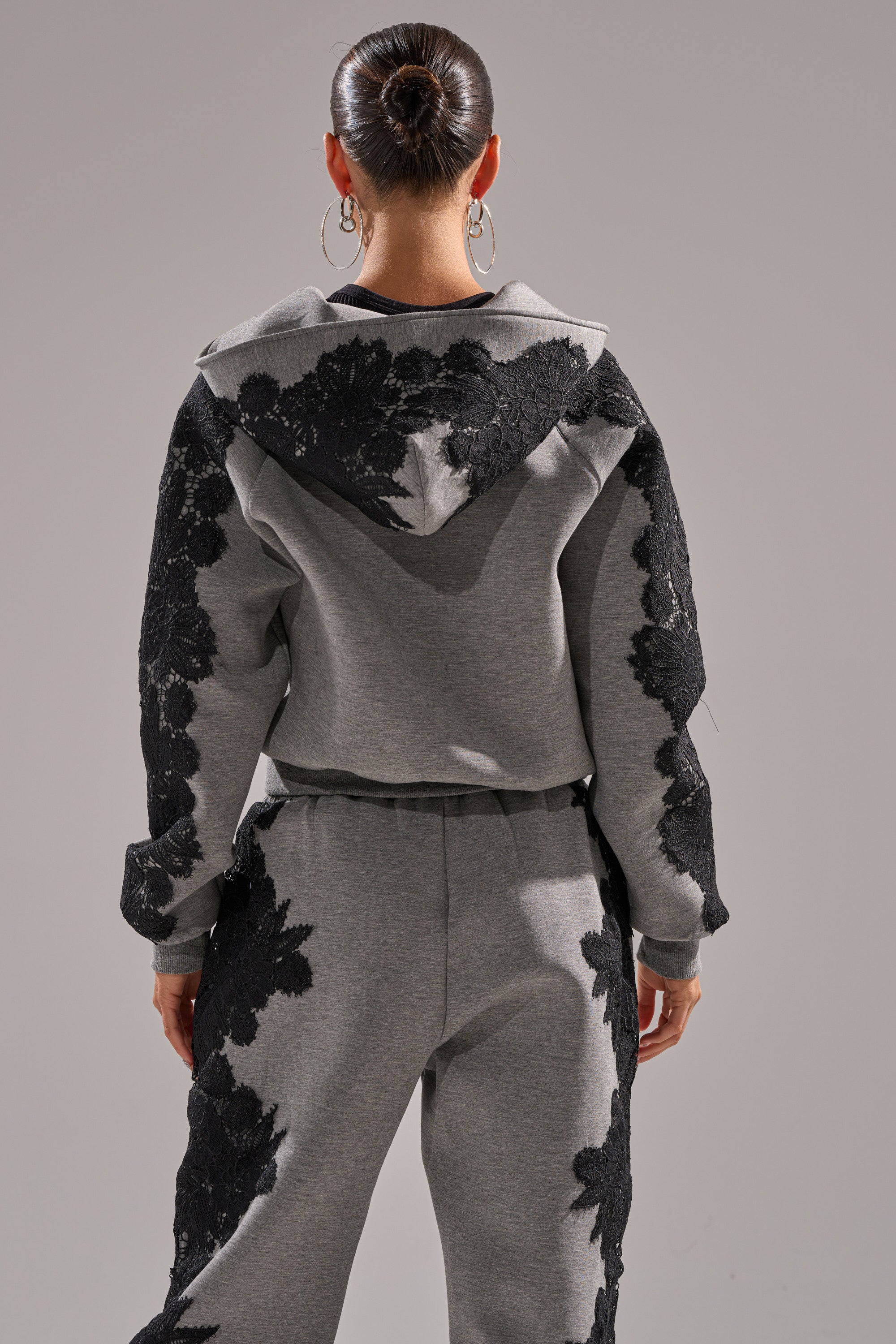 RAQUEL ZIP UP SWEATSHIRT
