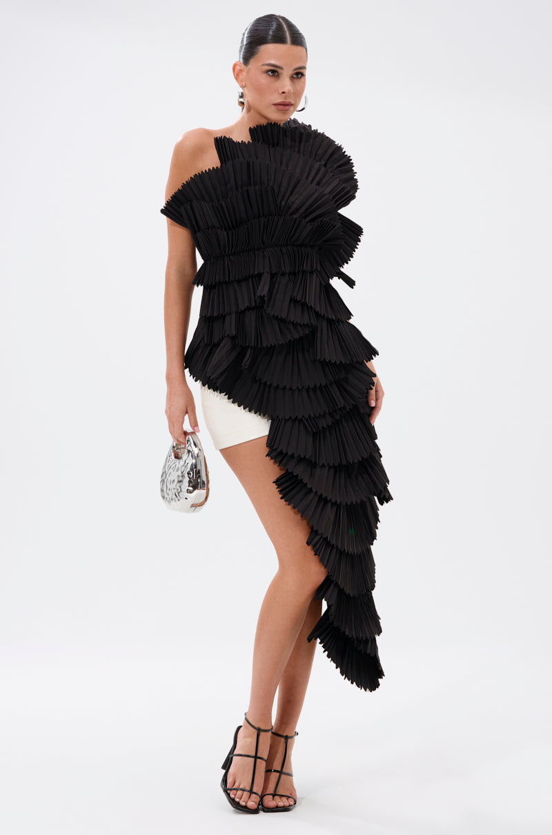 LUXURIOUS ASYMMETRICAL TOP IN BLACK