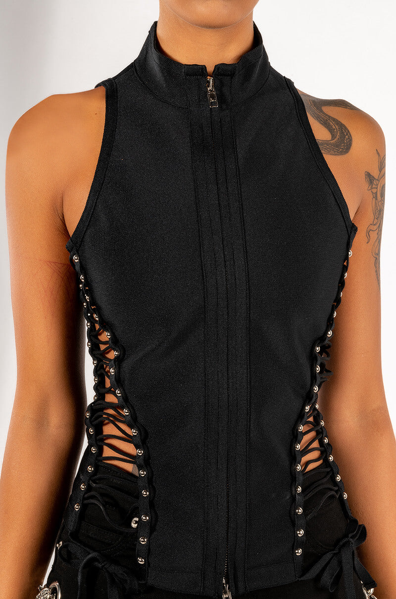 ABCDEFU LACE UP MOCK NECK SLEEVELESS BANDAGE TOP