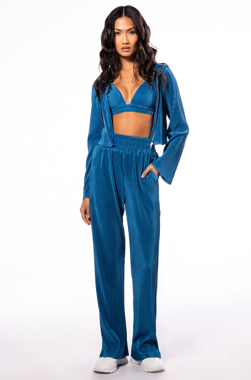 ASTRID PLEATED FRONT ZIP HOODIE