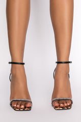 AZALEA WANG UR SUCH A LEO SANDAL IN MULTI