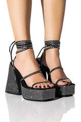 AZALEA WANG DEIRDRE EMBELLISHED CHUNKY SANDAL