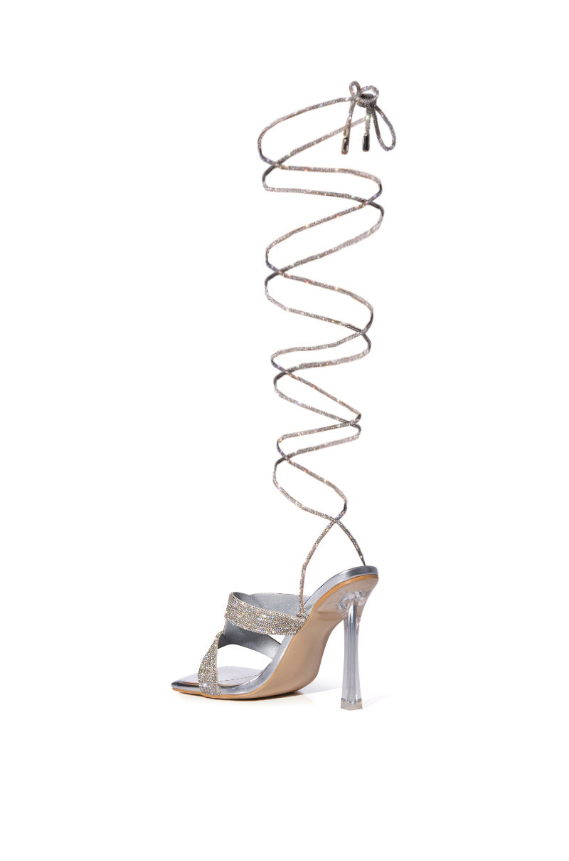 AZALEA WANG DELPHINE CHUNKY METALLIC SANDAL IN SILVER