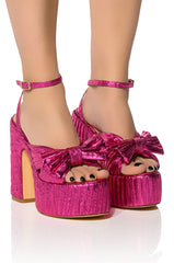 AZALEA WANG GENEROUS CHUNKY STRAP SANDAL IN PINK