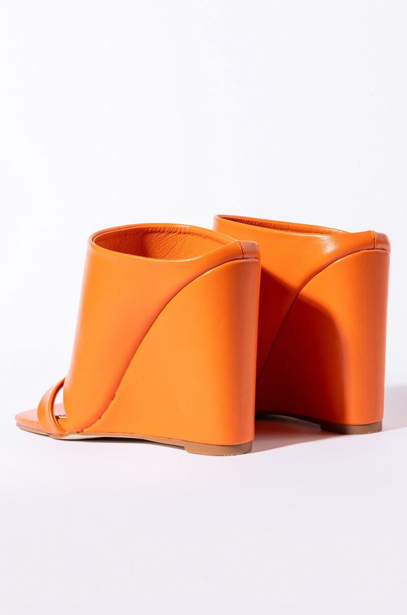 AZALEA WANG JOCELYN SQUARE TOE WEDGE SANDAL IN ORANGE