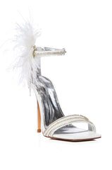 AZALEA WANG LICORICE FEATHER FLOWER EMBELLISHED SANDAL IN WHITE