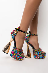 AZALEA WANG LIFE OF THE PARTY CHUNKY SANDAL IN MULTI