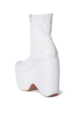 AZALEA WANG LOXLEY WEDGE BOOTIE IN WHITE