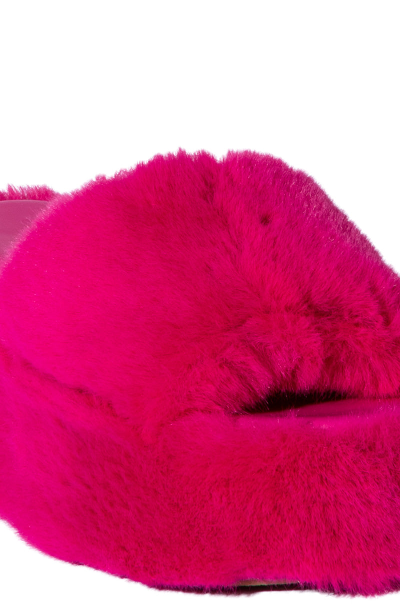AZALEA WANG MINNA FUR FLATFORM SANDAL IN PINK