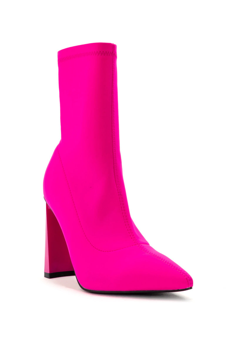 AZALEA WANG MOSCATO MESH CHUNKY BOOTIE IN PINK