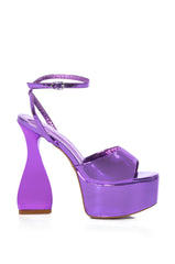 AZALEA WANG NEWTON CHUNKY ORGANIC HEEL SANDAL IN PURPLE