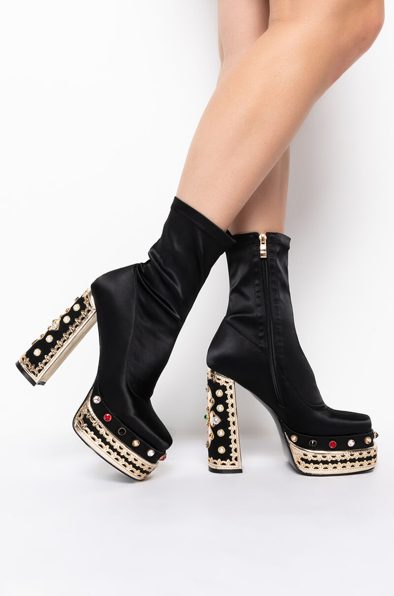 AZALEA WANG NOTICE ME CHUNKY BOOTIE IN BLACK
