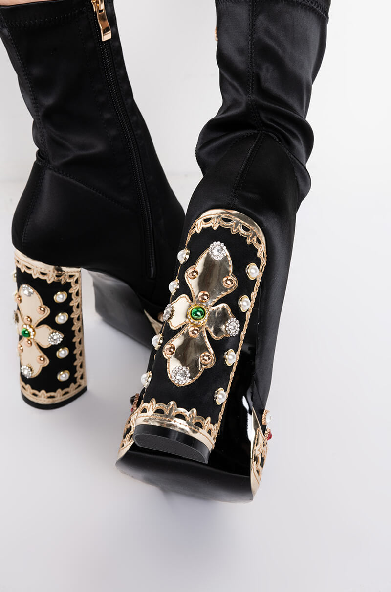 AZALEA WANG NOTICE ME CHUNKY BOOTIE IN BLACK
