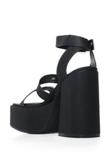 AZALEA WANG RHETT PLATFORM CHUNKY SANDAL IN BLACK