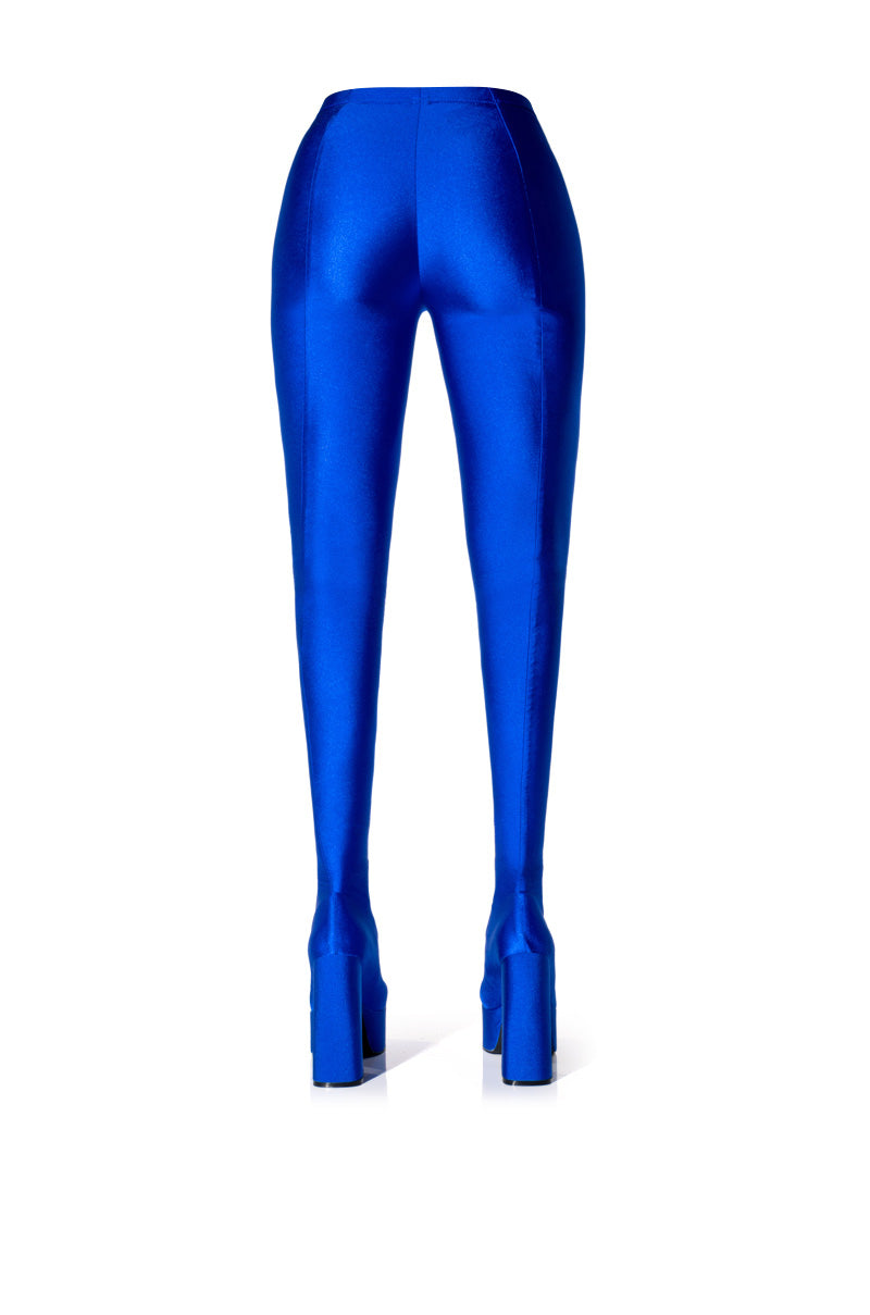 AZALEA WANG HEYHEY CHUNKY BOOT PANT IN BLUE