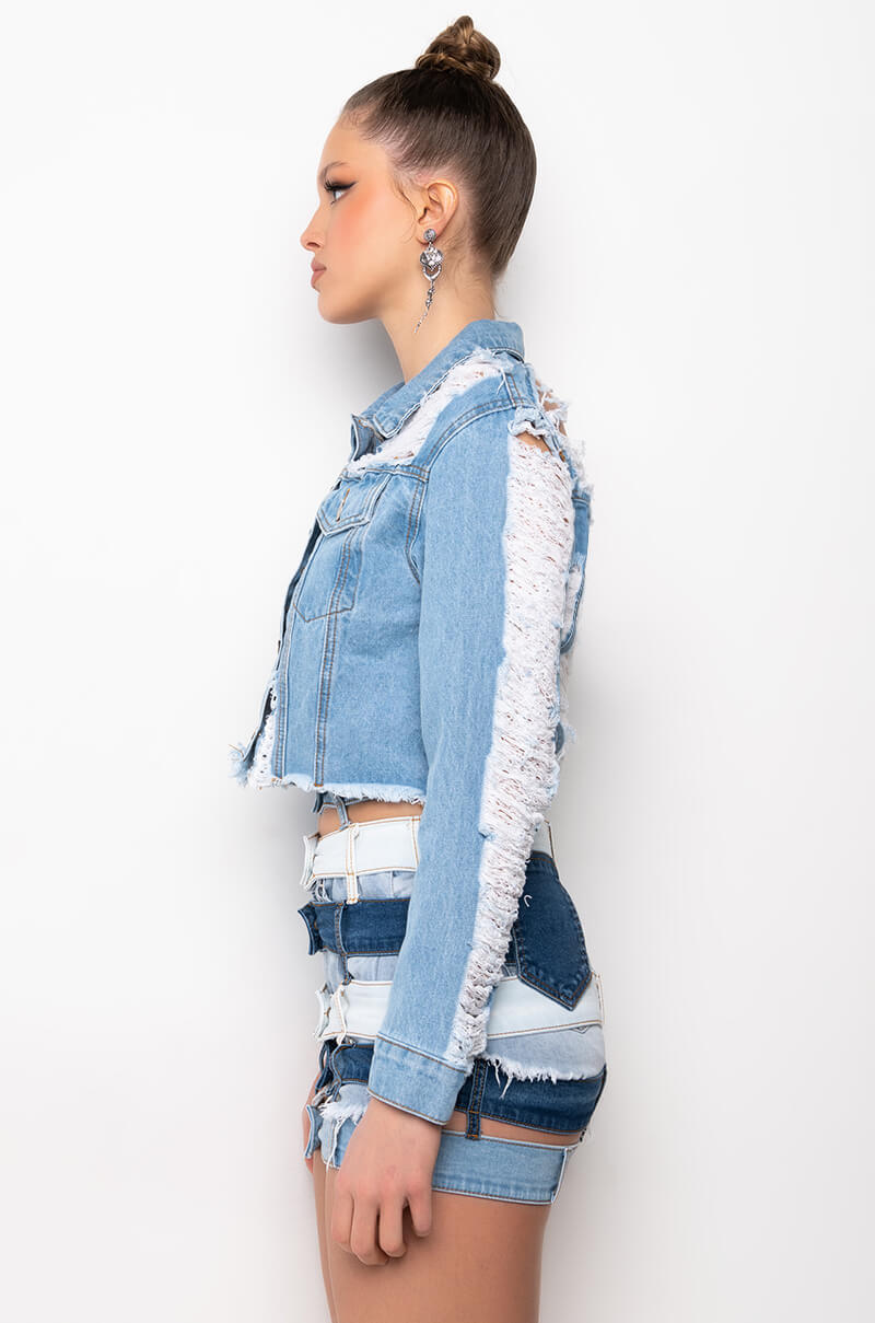 ULTRA DISTRESSED CROP DENIM JACKET