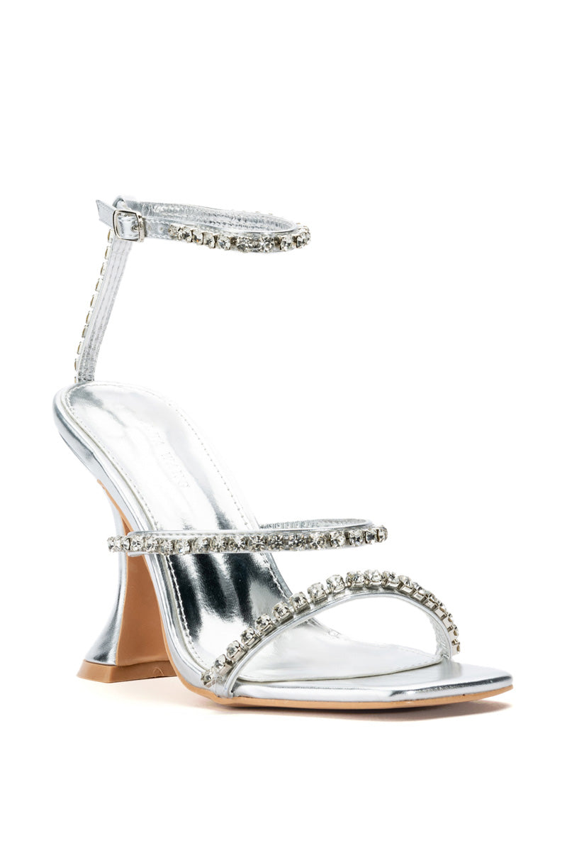 AZALEA WANG UNLIMITED EMBELLISHED SANDAL IN SILVER