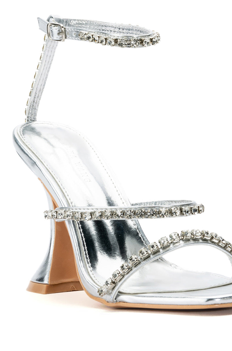 AZALEA WANG UNLIMITED EMBELLISHED SANDAL IN SILVER