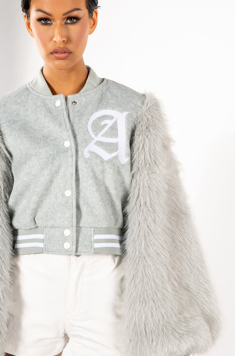 BOMBER WITH FUR SLEEVES