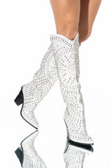 AZALEA WANG WAY OUT WEST CHUNKY BOOT IN WHITE