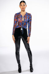 BERRY DRIP RUCHED LACE UP LONGSLEEVE MESH TOP