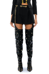 BETTER DAYS FLOUNCE SHORT WITH CHAIN BELT