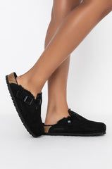 BIRKENSTOCK BOSTON SHEARLING SANDAL IN BLACK