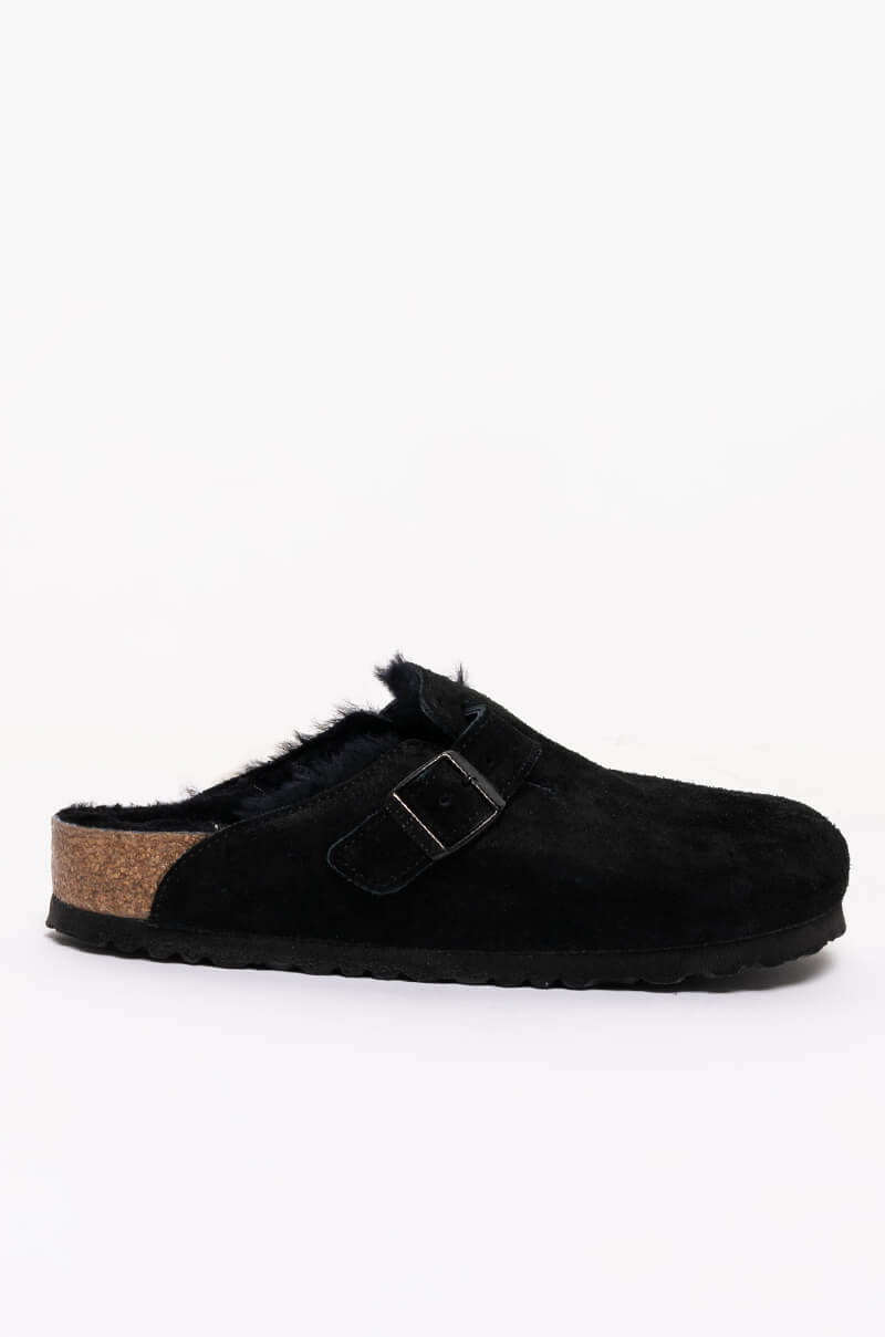 BIRKENSTOCK BOSTON SHEARLING SANDAL IN BLACK