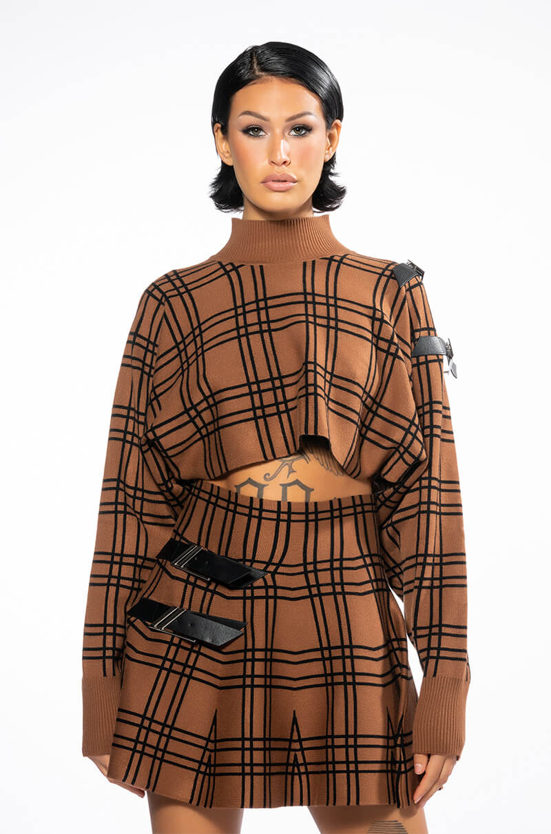 BLAIR BUCKLE KNIT LONG SLEEVE TOP