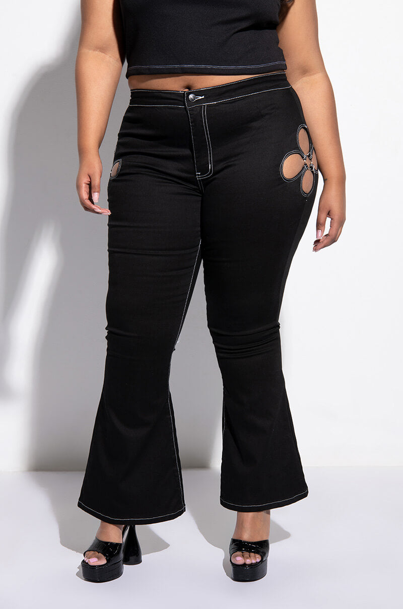 BLOSSOM CUT OUT DETAIL FLARE JEAN