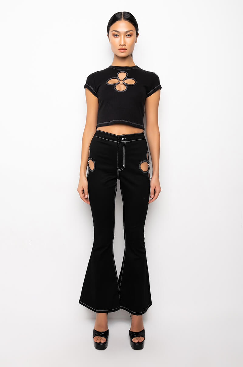 BLOSSOM CUT OUT SHORT SLEEVE TEE SHIRT