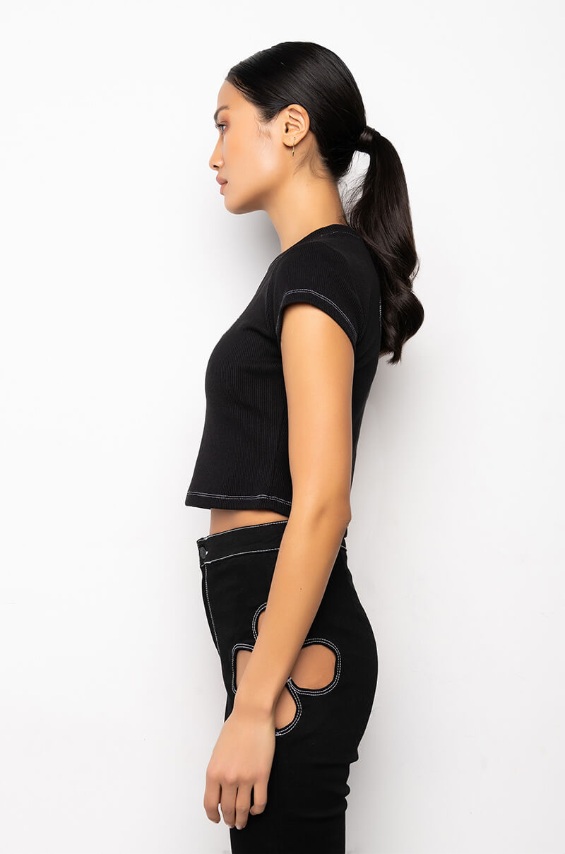 BLOSSOM CUT OUT SHORT SLEEVE TEE SHIRT