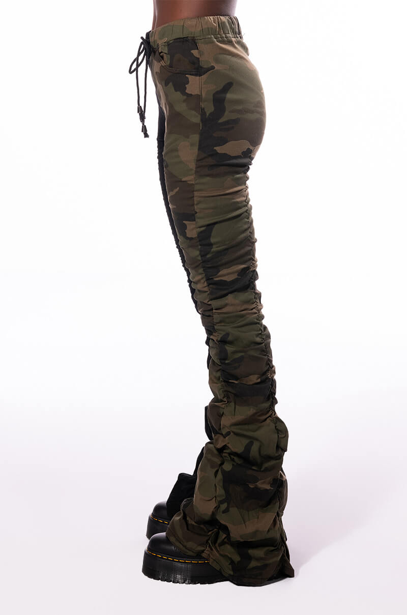 BODY IS THE BEST CINCHED CAMO JOGGER