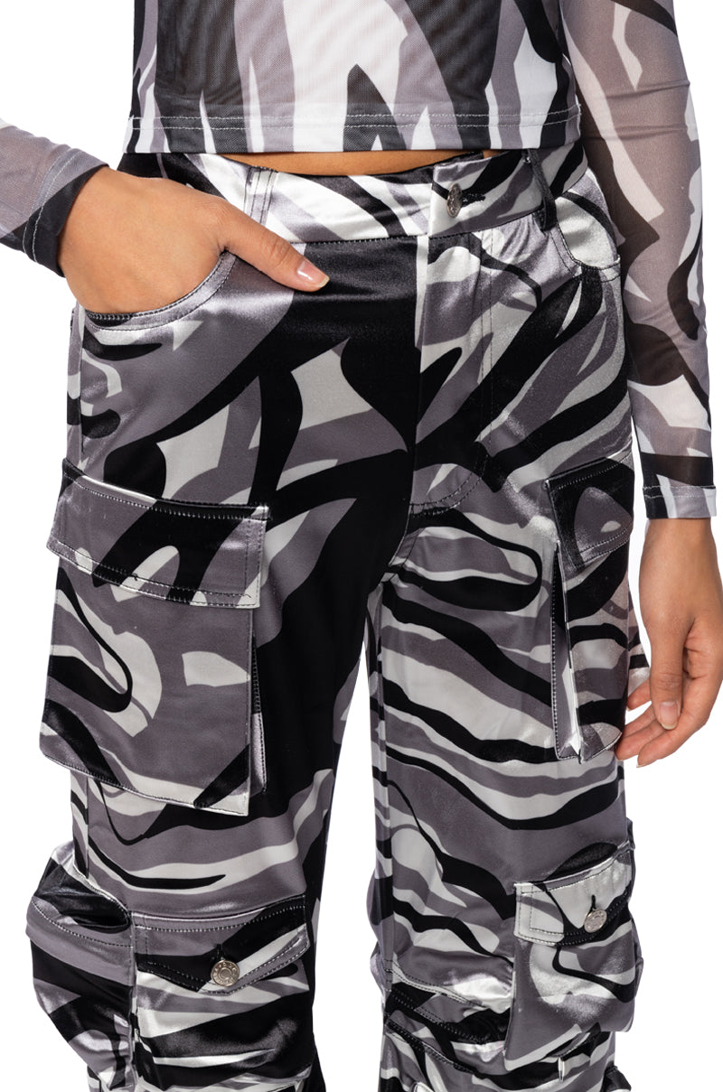 BONNE SOIREE CAMO CARGO PANTS