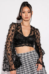 LILA FLORAL DETAIL CROPPED BLOUSE