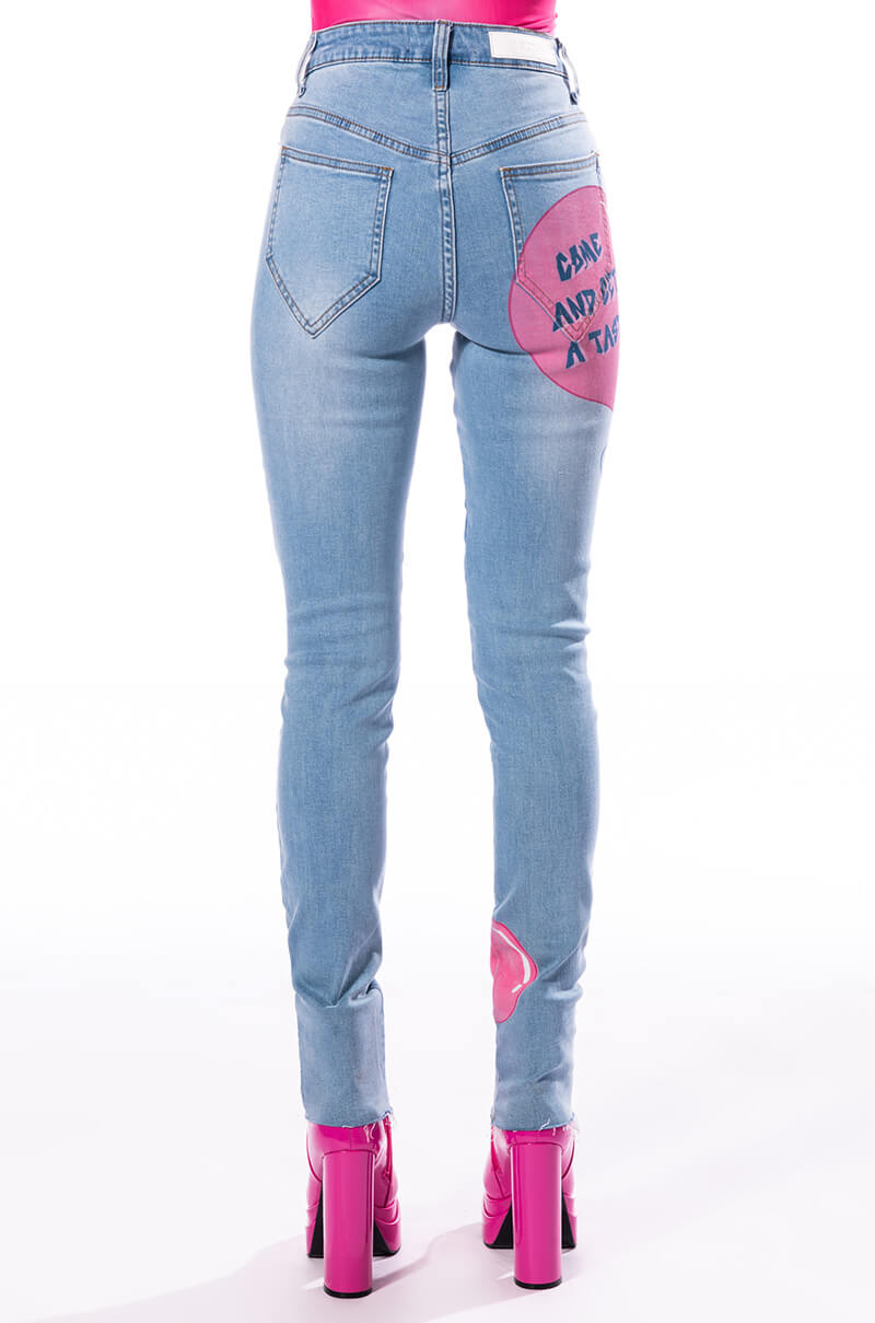 BUBBLE GUM SKINNY JEANS
