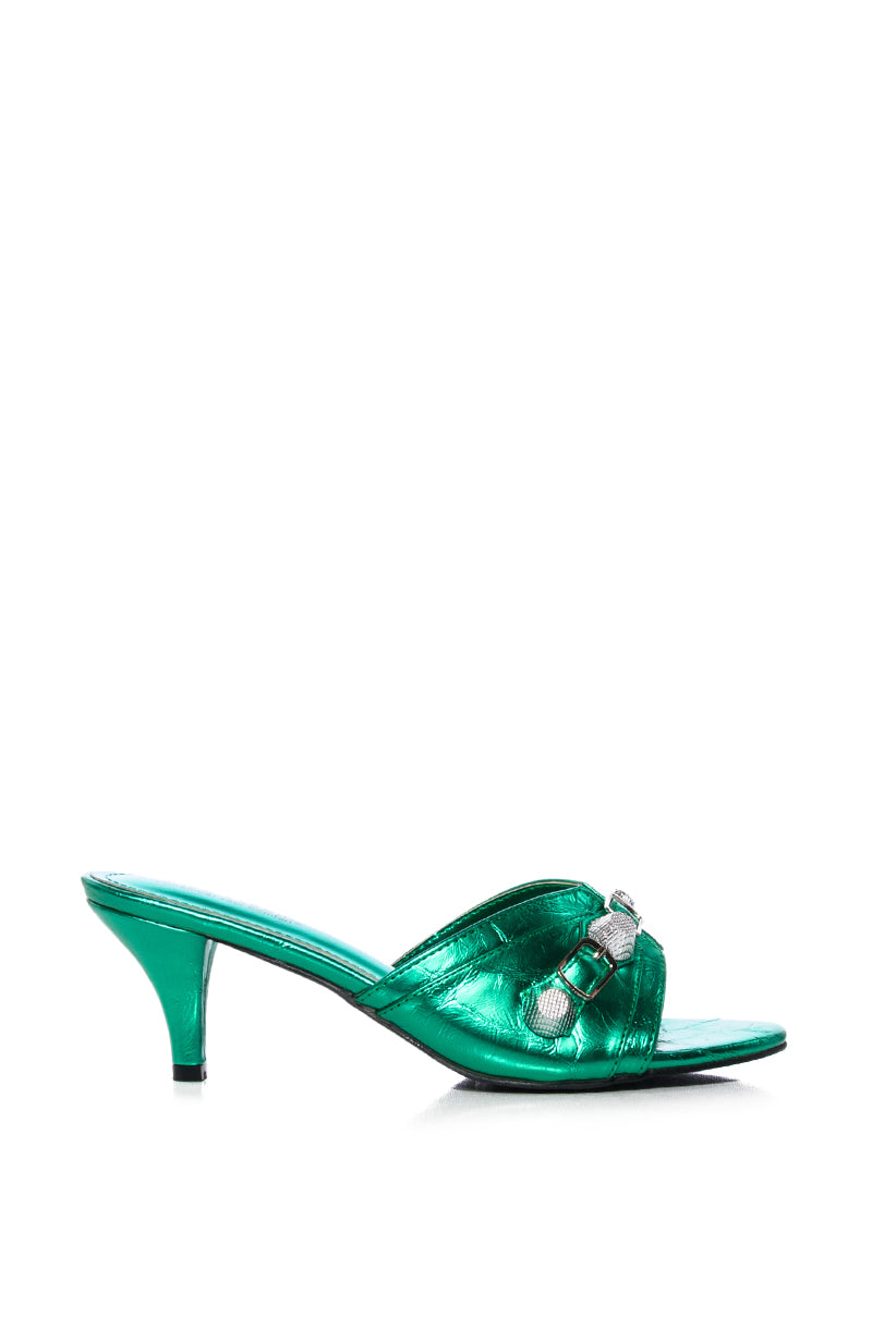 CAMELI INDUSTRIAL HARDWARE SLIP ON SANDAL