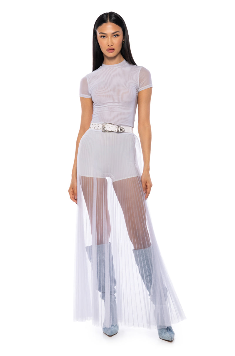 CAN'T STOP MAXI TULLE SKIRT IN WHITE