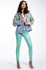 FLOWER EMBELLISHED DENIM JACKET