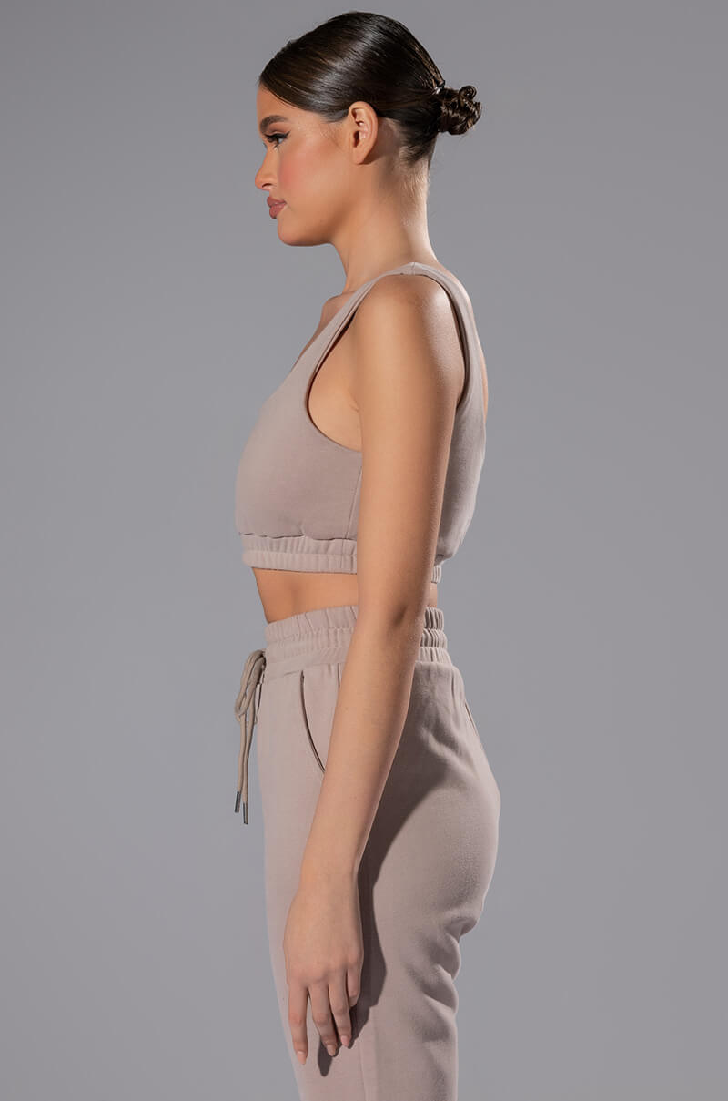 CASUAL CASEY CROP TANK TOP